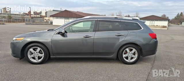 Honda Accord 2.2 i-DTEC, снимка 2 - Автомобили и джипове - 53450196