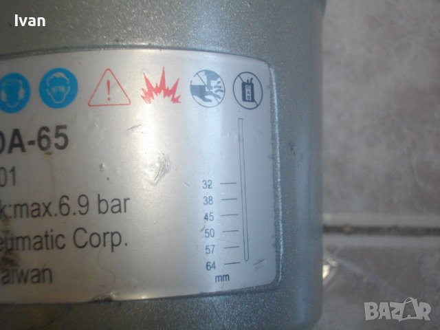 32мм-64мм-Голям Индустриален Пневматичен Такер-За Пирони 34 Градуса-Размер от 32 мм До 64мм-Като Нов, снимка 9 - Други инструменти - 38279661