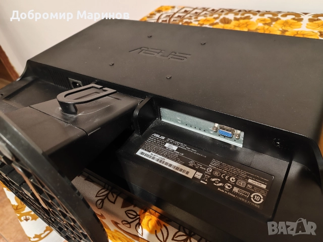 Монитор ASUS VW221D с големина на екрана 21.6 инча., снимка 4 - Монитори - 52616845