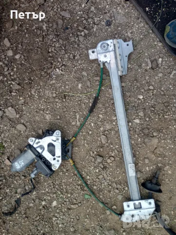 Заден десен стъклоповдигач Пежо 807 Ситроен Ц8 ланчия федра 