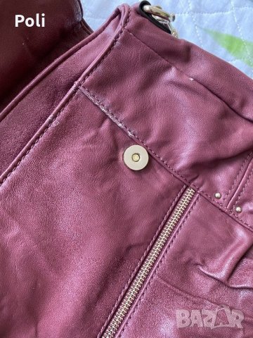 Оригинална чанта Guess в красив цвят, снимка 6 - Чанти - 28337522