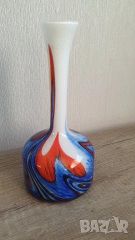 Винтидж ваза от опалово стъкло ,70-те години на миналия век, снимка 3 - Други ценни предмети - 53405256