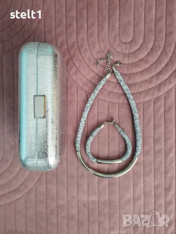 Бижута от Avon , снимка 9 - Колиета, медальони, синджири - 15778046