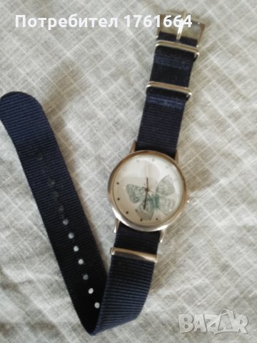 Дамски часовник с верижка от плат, снимка 1 - Дамски - 32736755