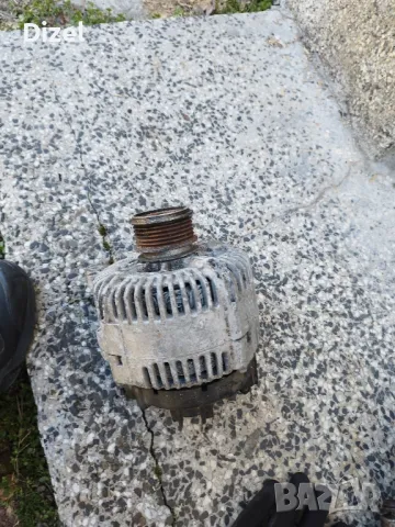 Продавам генератор,алтернатор за Фолксваген Пасат 6 2.0TDI, снимка 2 - Части - 49421057