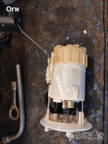 Бензинова помпа за Рено Меган II 1.6 16V 