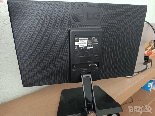 Минитор LG с колонки , снимка 3 - Телевизори - 51484986