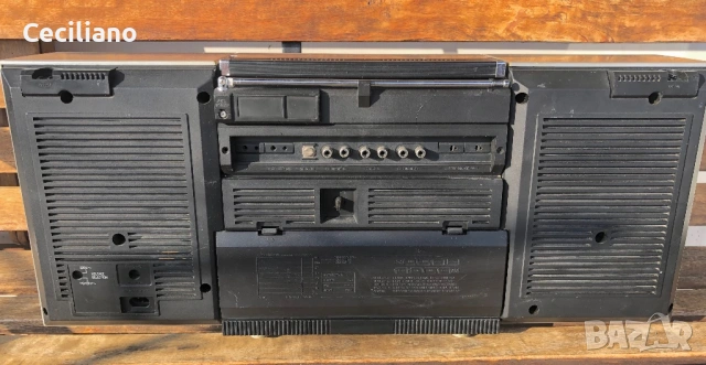 Радиокасетофон Philips D8623-Обслужен!, снимка 3 - Радиокасетофони, транзистори - 53046131