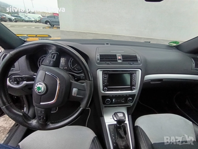 Шкода Октавия комби , снимка 18 - Автомобили и джипове - 52877972