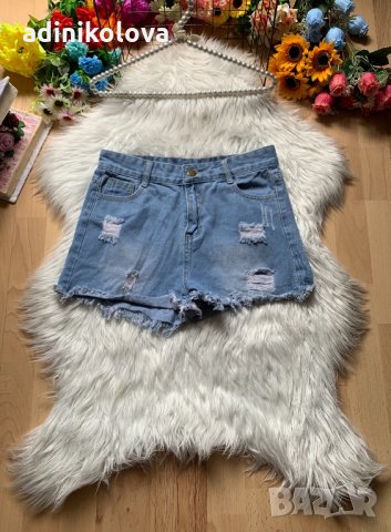 Накъсани панталонки, снимка 1