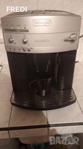 Delonghi кафе машина Magnifica, използвана