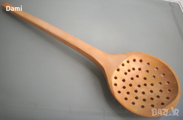 Голяма дървена лъжица решетеста, снимка 2 - Прибори за хранене, готвене и сервиране - 52949097