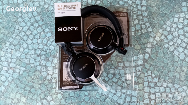 Sony, снимка 2 - Слушалки и портативни колонки - 44899052