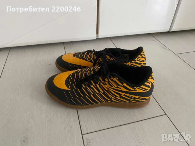 Nike детски маратонки, снимка 4 - Детски маратонки - 48580702