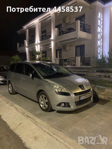 Peugeot 5008 1.6 HDI, снимка 8 - Автомобили и джипове - 52430368