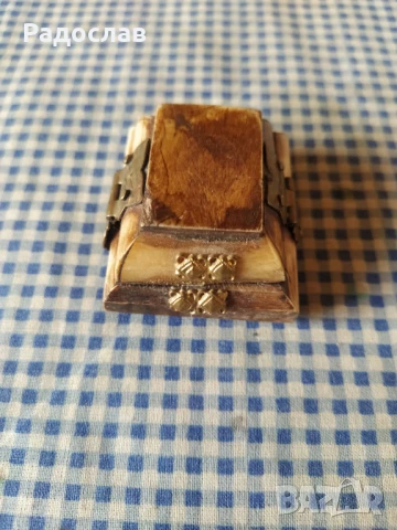 стара малка кутия от кост, снимка 3 - Декорация за дома - 50634701