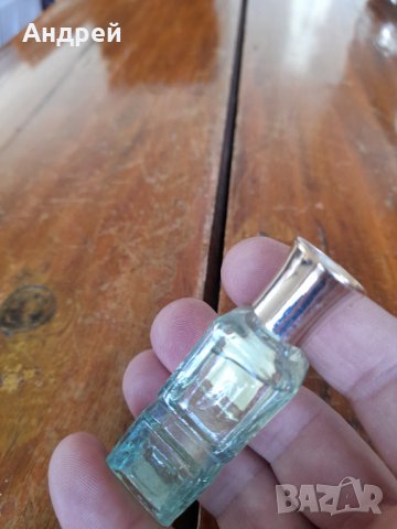 Стар парфюм Cassi, снимка 4 - Други ценни предмети - 35279744