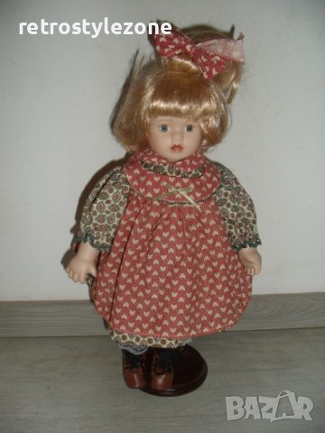 № 6463 стара порцеланова кукла   - със стойка  - височина 40 см , снимка 1 - Други ценни предмети - 37757970