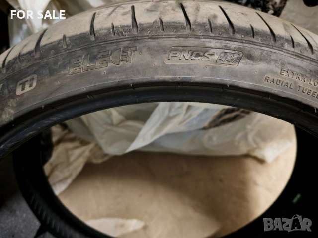 2 бр. гуми 235 35 20 DOT23, снимка 4 - Гуми и джанти - 52541325