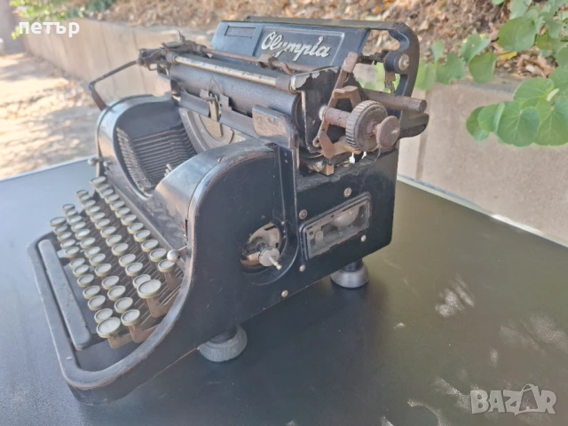 Стара пишеша машина Олимпия, снимка 5 - Антикварни и старинни предмети - 51158141