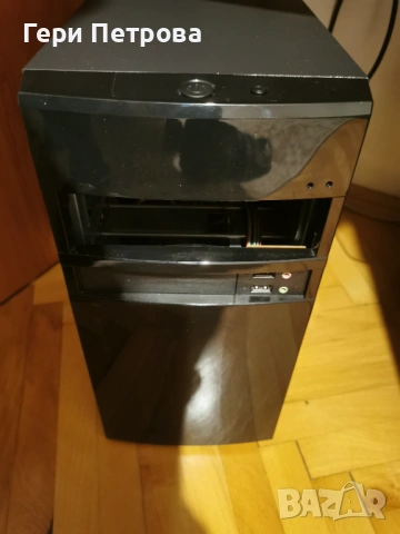 Кутия за компютър, снимка 2 - Захранвания и кутии - 53169969