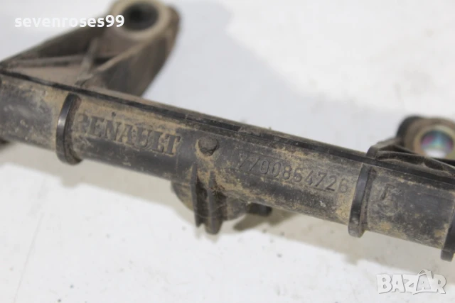 Горивна рейка Рено Меган Сценик 1998 1.6i Renault Megane Scenic  7700864726, снимка 6 - Части - 50846857