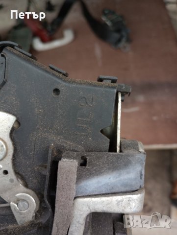 Предна лява брава за врата тойота Авенсис Т25 , снимка 2 - Части - 40378637