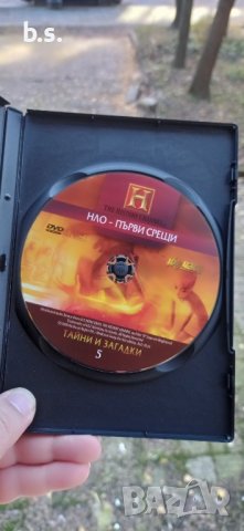 Тайни и загадки 5 НЛО първи срещи DVD , снимка 2 - DVD филми - 43461152