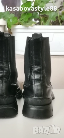 Дамски ботуши Arket 36 н. Естествена кожа , снимка 15 - Дамски боти - 52646872