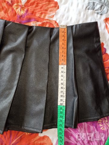 Черна нова кожена къса пола с плохи за едра дама XXL, снимка 14 - Поли - 40081423