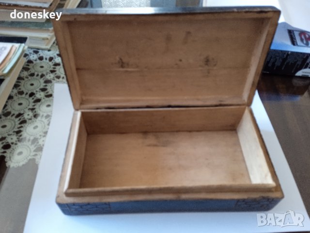 Дървена кутия черна, снимка 6 - Антикварни и старинни предмети - 37508699