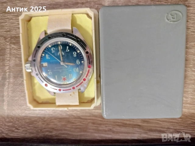 Оригинален съветски часовник "Восток Амфибия" (СССР/Русия), снимка 3 - Антикварни и старинни предмети - 51940324