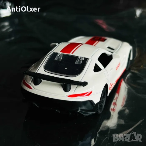 Mclaren P1 tm GTR & MERCEDES Diecast, снимка 5 - Коли, камиони, мотори, писти - 52586937