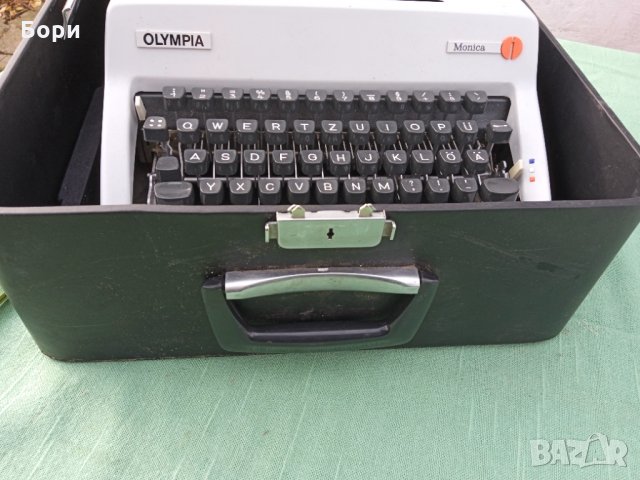 OLYMPIA MONICA  пишеща машина, снимка 4 - Други ценни предмети - 35166784