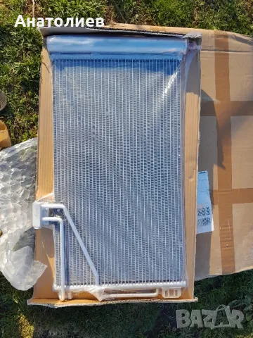 Радиатор за Климатик за Mercedes C200 , снимка 2 - Части - 49882205
