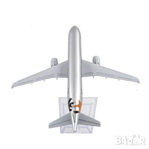 Еърбъс 320 самолет модел макет Jet Star пътуване пътници куфари, снимка 3 - Колекции - 50915454