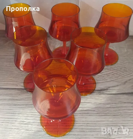 Коледен Сервиз  6 души, звънко, оригинално, червено стъкло , снимка 6 - Чаши - 47720832