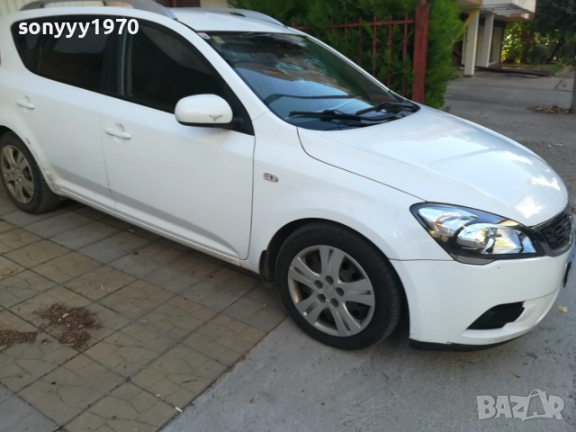 KIA CEED 1.6CRDI-6 СКОРОСТИ-ВНОС АВСТРИЯ 1509251712, снимка 8 - Автомобили и джипове - 51723241