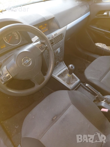 Опел Астра 1.4 90 К, снимка 5 - Автомобили и джипове - 52713257