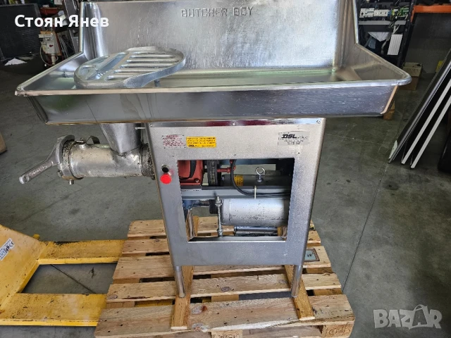 Месомелачка Butcher Boy A52 - 7.5 KW, снимка 4 - Други машини и части - 51149140