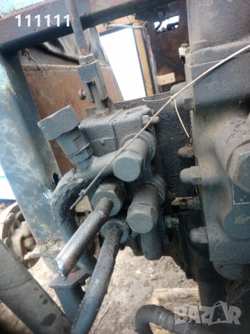 Части от Багерна уредба на трактор , снимка 4 - Индустриална техника - 16969601