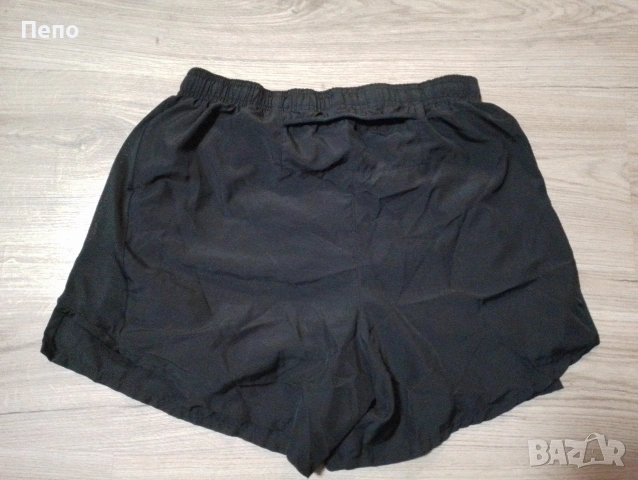 Гащи Nike, снимка 4 - Къси панталони и бермуди - 53218532