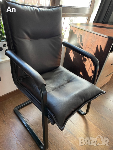 Офис стол от естествена кожа, снимка 2 - Столове - 44910459