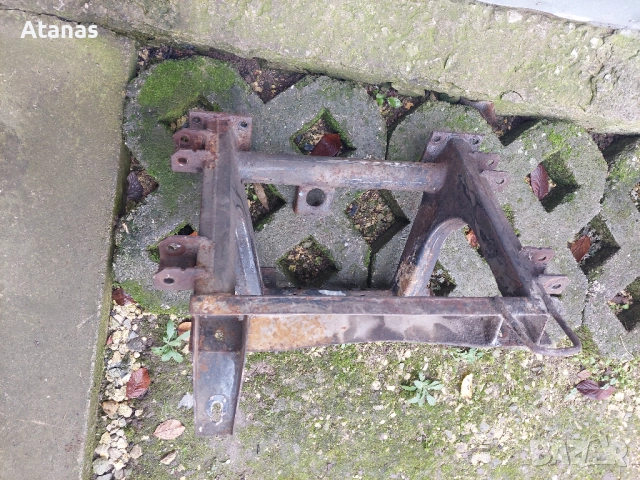 рама предно окачване трабант, снимка 2 - Части - 52465059