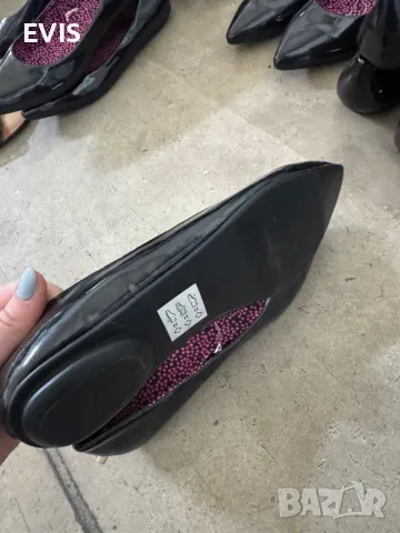 Лачени черни обувки, снимка 3 - Дамски ежедневни обувки - 50124755