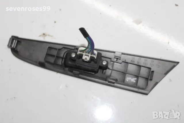 Бутон ел стъкло задно ляво Мазда 3 2008 2.3i 158hp Mazda 3 седан, снимка 4 - Части - 48508193
