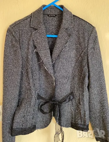 Нов дамски костюм ETERE сако и панталон — L, снимка 10 - Костюми - 47643910