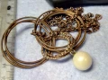 СТИЛНА БРОНЗИРАНА ПЕРЛЕН ТИП ВИНТИДЖ АРТ ОГЪРЛИЦА КОЛИЕ 49818, снимка 2