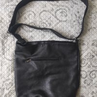 Дамска кожена чанта, снимка 2 - Чанти - 40202391