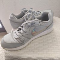  Маратонки Nike, снимка 4 - Маратонки - 43861964